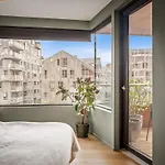 Wow! Fjord View - Designer Apartment, 2 Bedrooms, Sleeps 6 People
