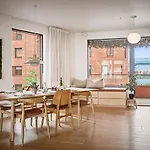Wow! Fjord View - Designer Apartment, 2 Bedrooms, Sleeps 6 People *
