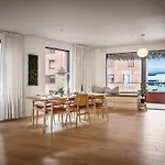 Wow! Fjord View - Designer Apartment, 2 Bedrooms, Sleeps 6 People