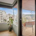 Wow! Fjord View - Designer Apartment, 2 Bedrooms, Sleeps 6 People Lägenhet *