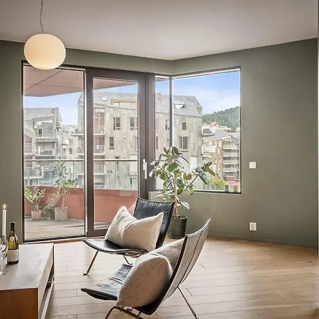 Wow! Fjord View - Designer Apartment, 2 Bedrooms, Sleeps 6 People *