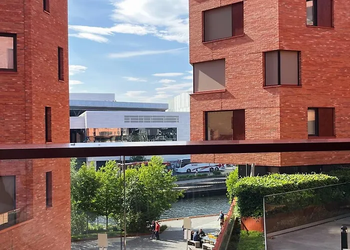 Wow! Fjord View - Designer Apartment, 2 Bedrooms, Sleeps 6 People *